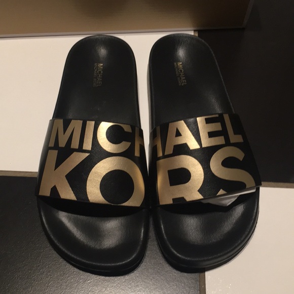 🖤⭐️Michael Kors gold and black slides⭐️🖤 - Picture 2 of 4